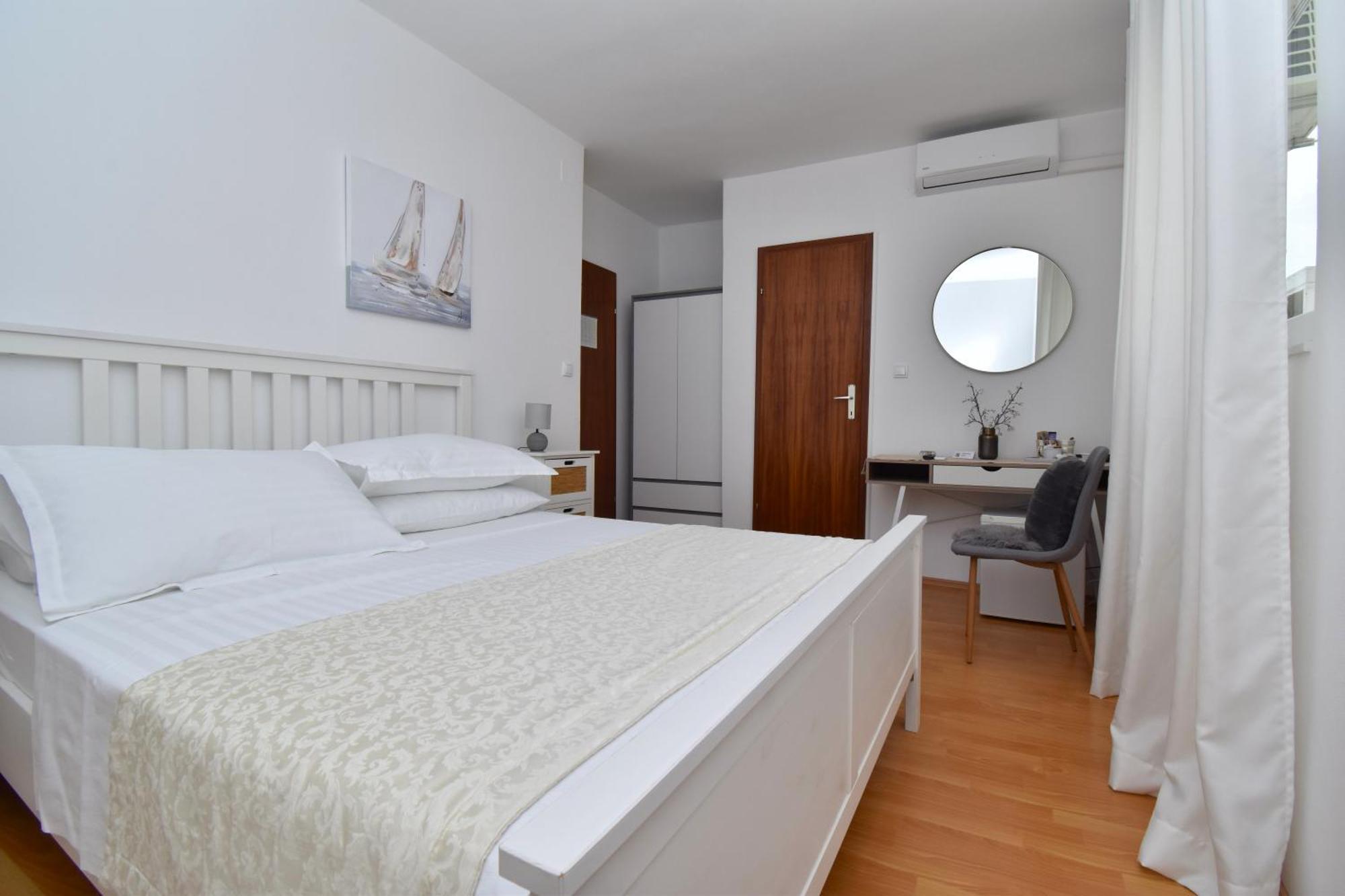 Apartment & Rooms Meri Tučepi Eksteriør bilde
