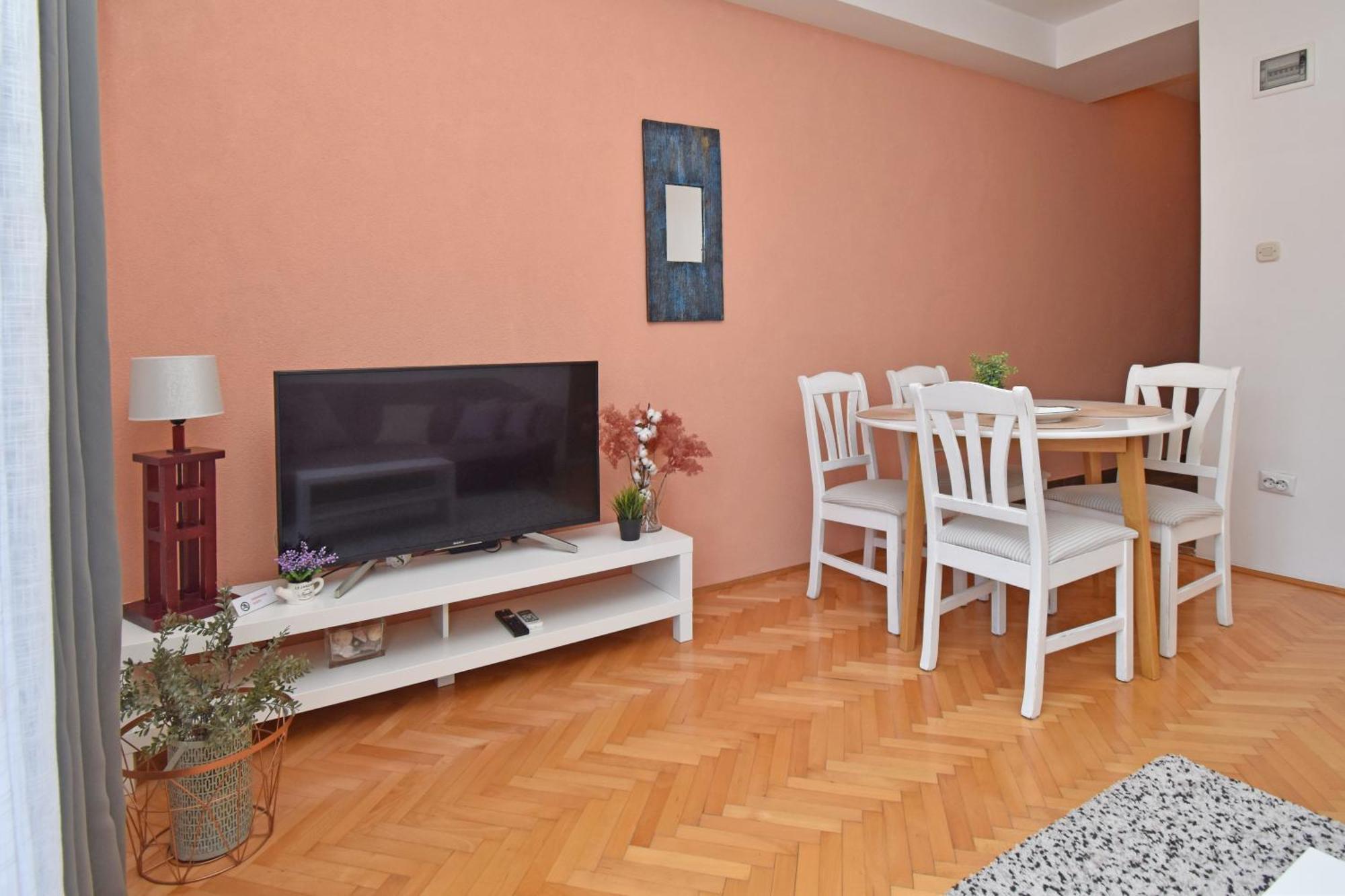 Apartment & Rooms Meri Tučepi Eksteriør bilde