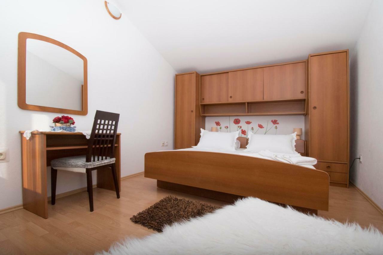 Apartment & Rooms Meri Tučepi Eksteriør bilde