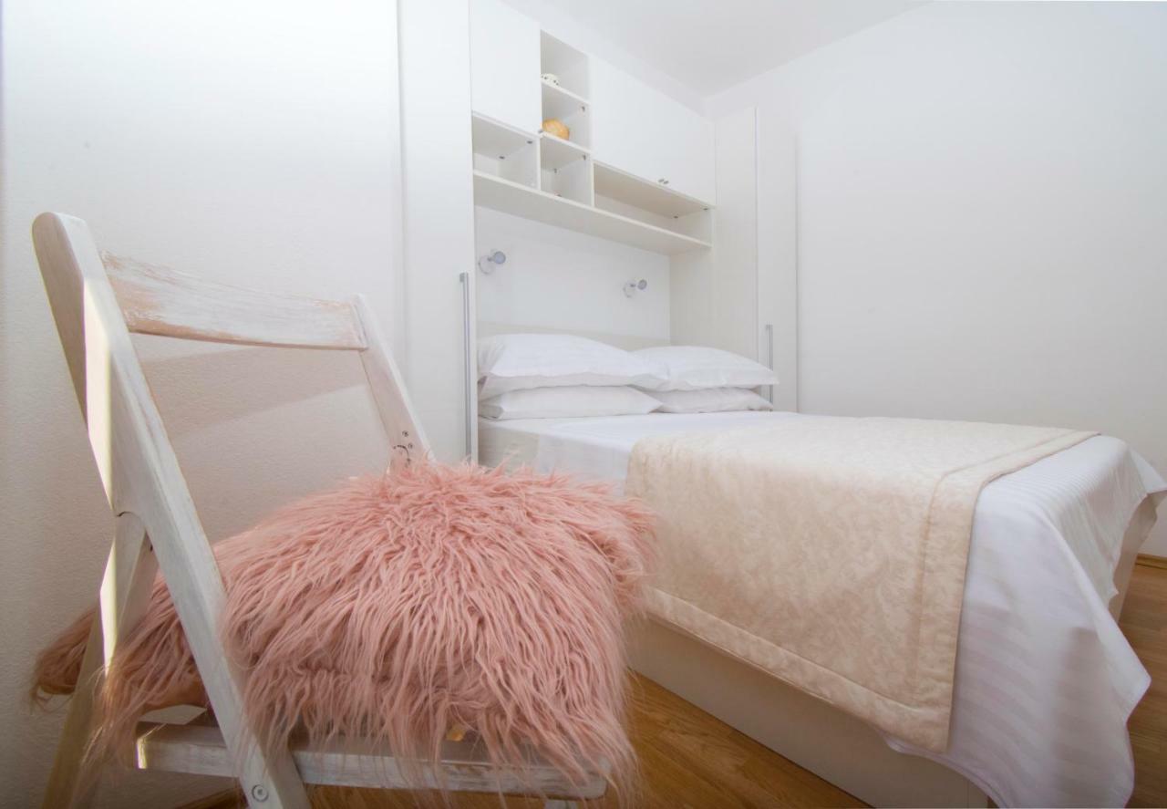 Apartment & Rooms Meri Tučepi Eksteriør bilde