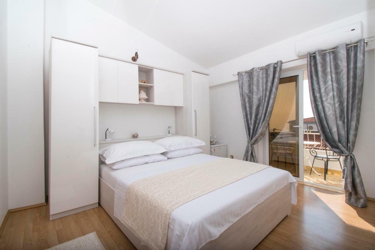 Apartment & Rooms Meri Tučepi Eksteriør bilde