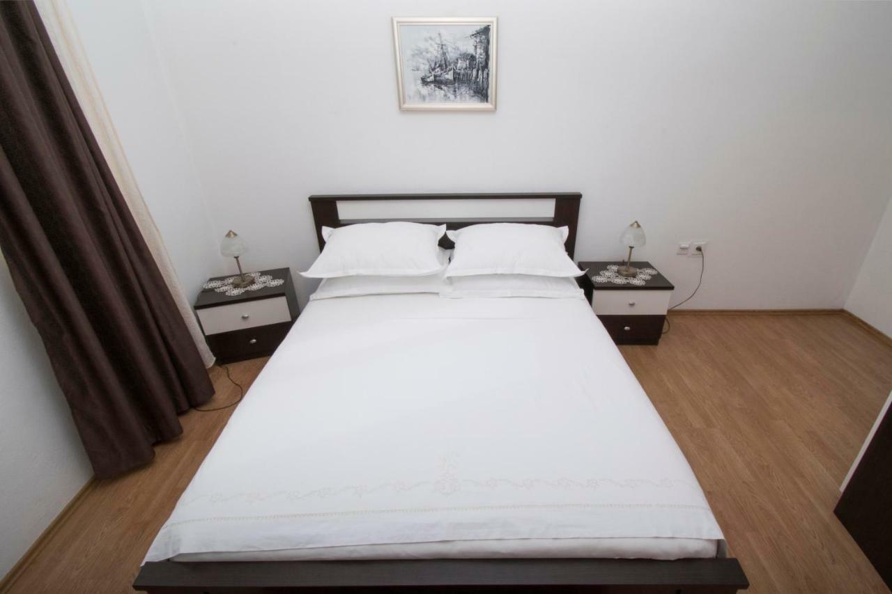 Apartment & Rooms Meri Tučepi Eksteriør bilde